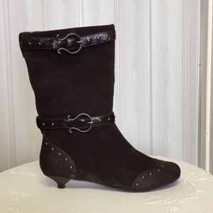 London Underground Brown Suede Boots